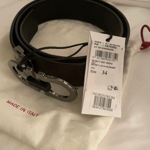 Reversible Double Gancio Belt, brand new with tag. Size 34, color black/hickory